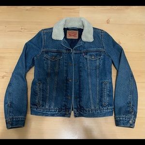 Levi’s small Jean jacket
